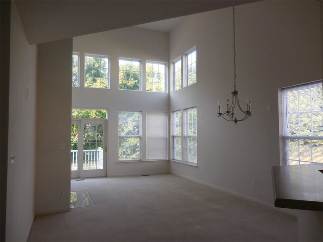 Foto del edificio - 452 Majestic Prince Cir