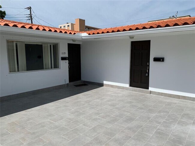 Foto del edificio - 1117 NE 2nd Ct