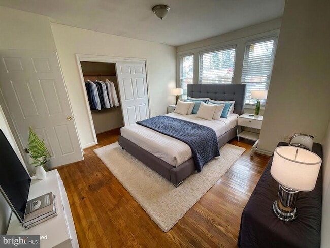 Photo - 166 E Tulpehocken St Townhome