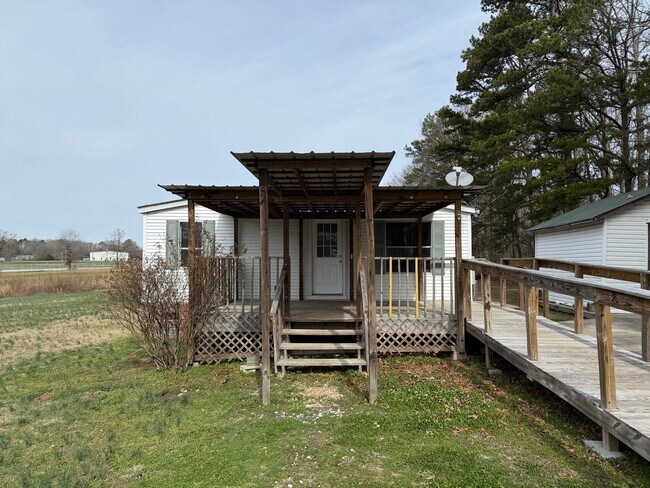 Foto del edificio - 3 bed/2 bath home for rent in Peachland