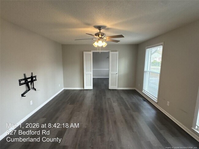 Building Photo - 825 Bedford Rd