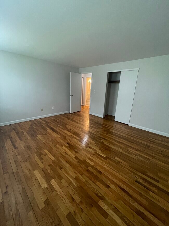 Foto del edificio - 340 Charter Oak St