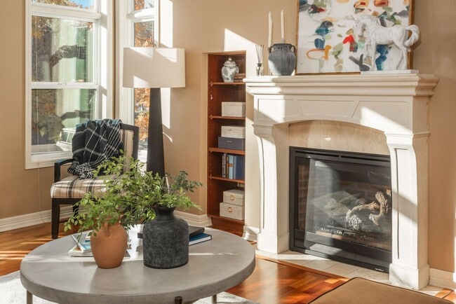 Building Photo - 1684 Fillmore St