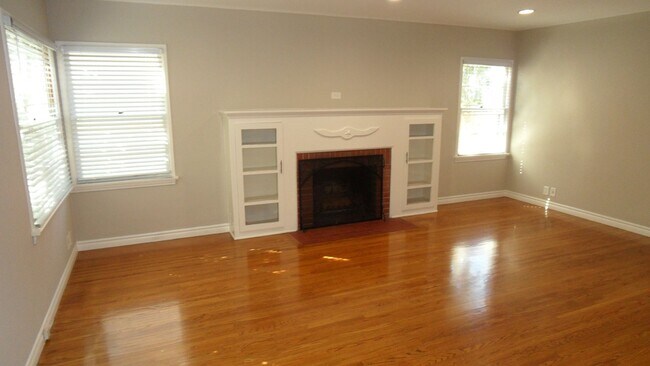 Foto del edificio - Old Towne Orange Single-Story 2BR, 1BA w/ ...