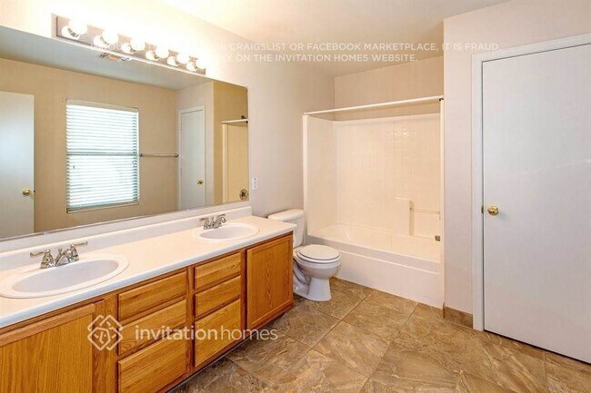 Foto del edificio - 1714 W Amberwood Dr