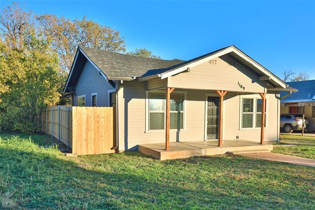 Building Photo - 1109 Jeanette St
