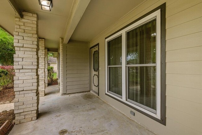 Building Photo - 5612 Fresh Meadow