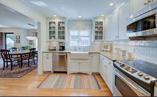 Foto del edificio - 103 Browns Farm Dr