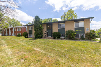 Building Photo - 2812 LEEWAY Dr