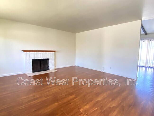 Foto del edificio - 6570 Oakridge Rd