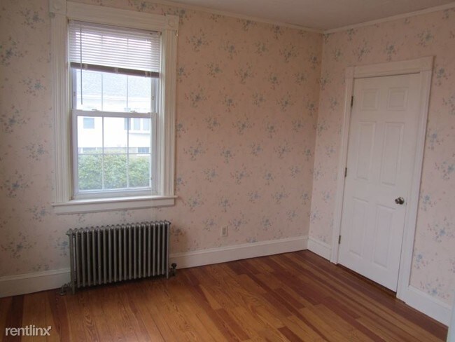 Foto del edificio - 64 Chestnut Hill Ave