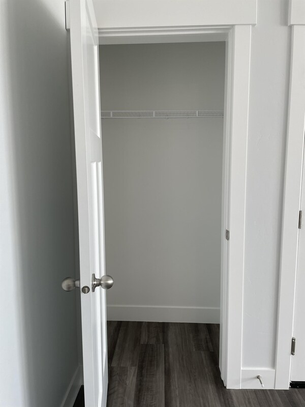 Building Photo - 302 W 435 N - 1