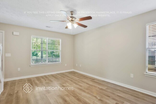 Foto del edificio - 8336 Ramblin Ct