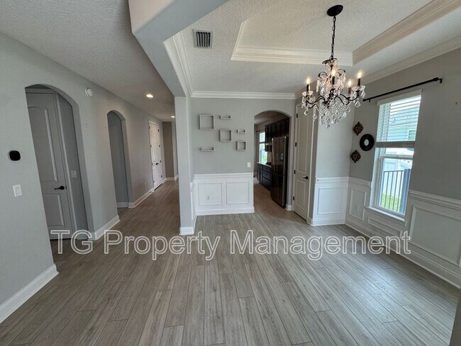 Building Photo - 64 Rose Dew Dr