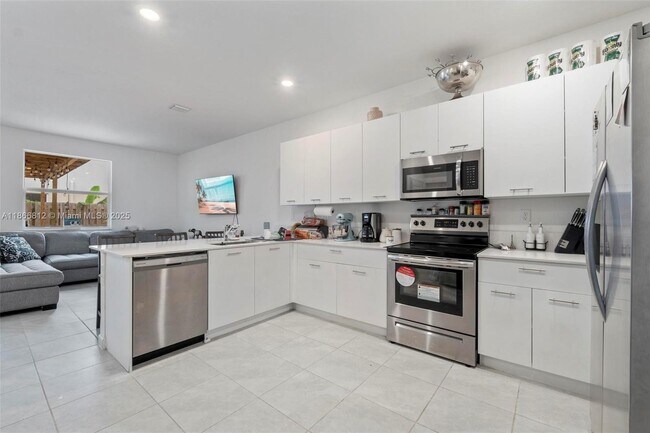 Foto del edificio - 12652 NW 23rd Pl