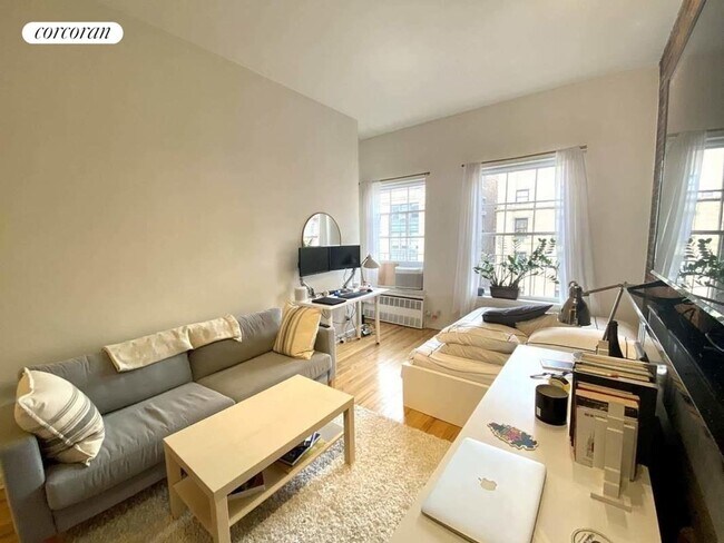 Foto del edificio - 101 W 73rd St
