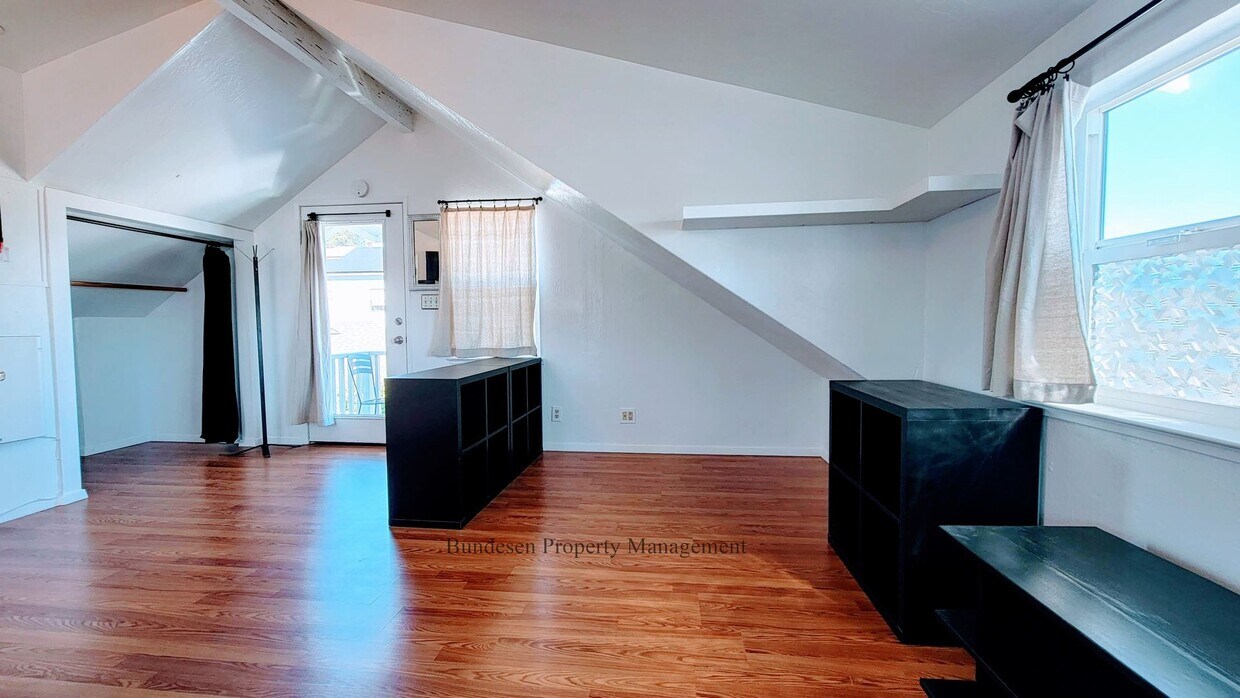 Foto principal - 417 Keller St