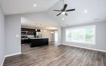 Interior Photo - Somerset Townhomes and Villas