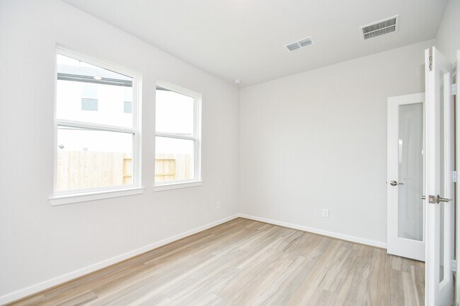 Foto del edificio - 21835 Erskine Peaks Pl