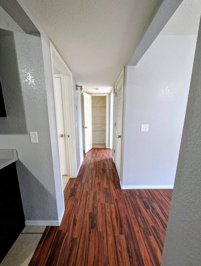 Building Photo - 9755 MO-13