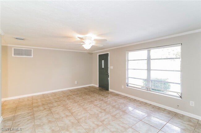 Building Photo - 1371 Poinciana Rd