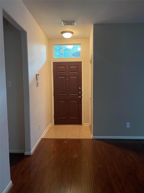 Building Photo - 15110 Petties Way