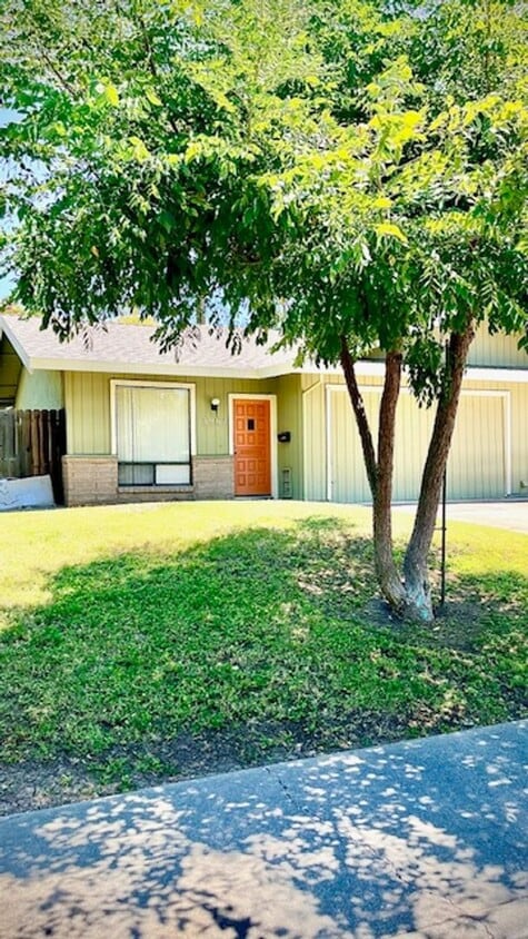 Primary Photo - South Davis