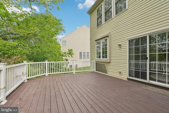 Foto del edificio - 51 Knickerbocker Ln