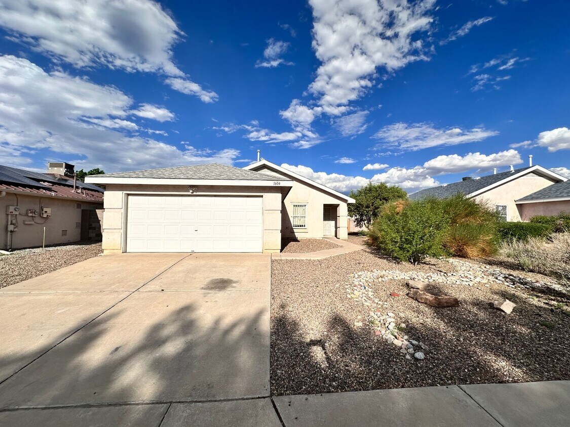Primary Photo - 3 Bedroom 2 Bathroom with 2 Car Garage