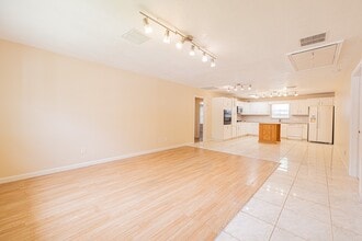 Building Photo - 4113 Edison St