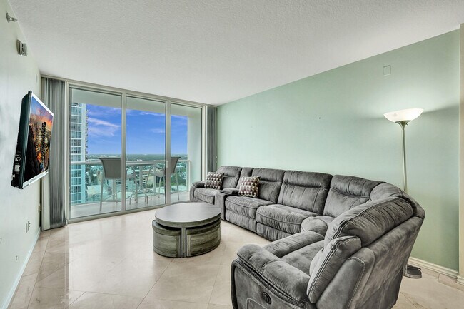 Foto del edificio - 350 SE 2nd St
