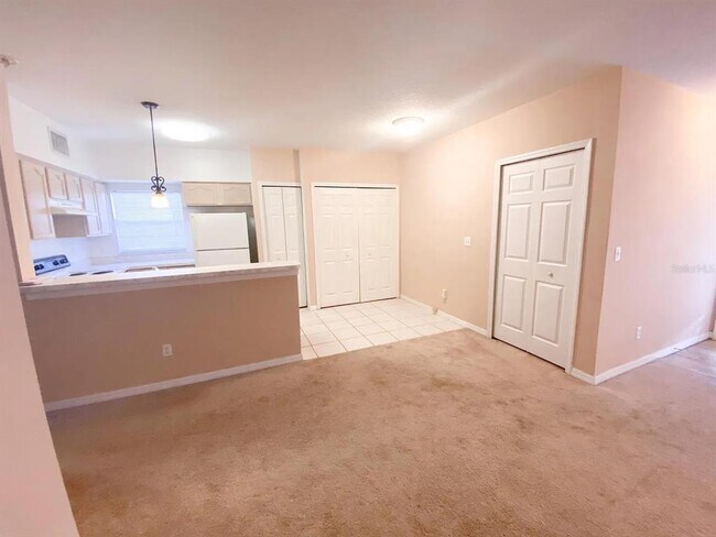 Foto del edificio - 2805 E Washington St