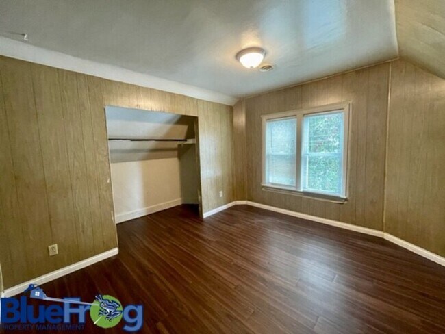 Foto del edificio - 1323 Doty St