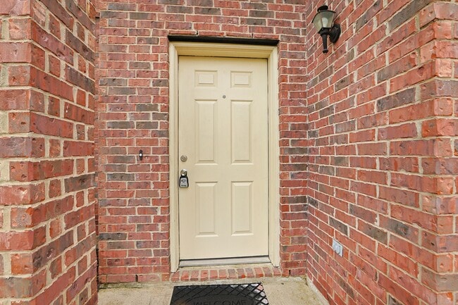 Building Photo - 5007 Creekbridge Ct