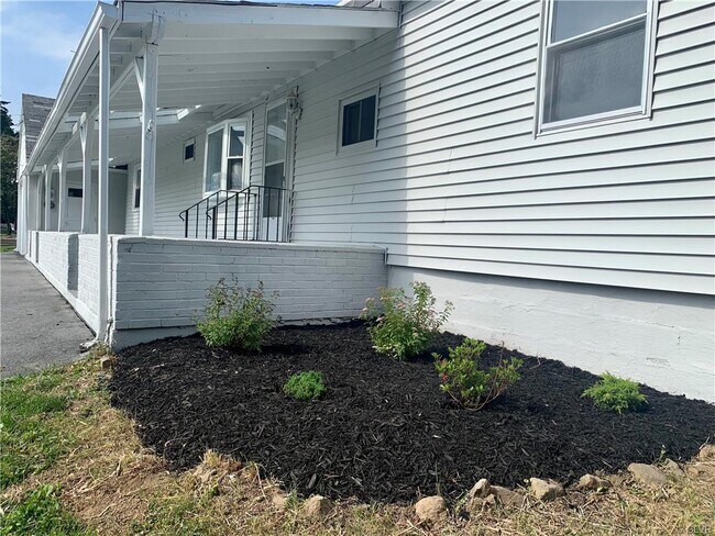 Foto del edificio - 6008 Sullivan Trail