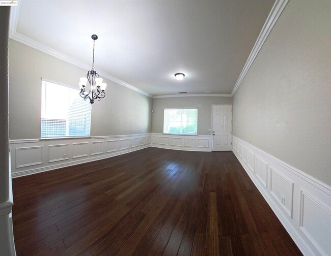 Foto del edificio - 462 Windwood Dr