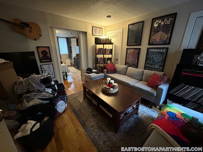 Building Photo - 249 Bennington St