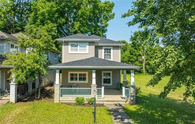 Foto del edificio - 215 N Williams St