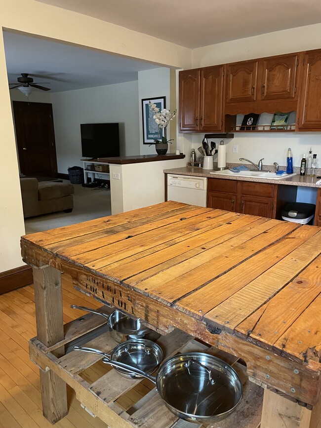 kitchen to living room - 2848 Irving Ave S