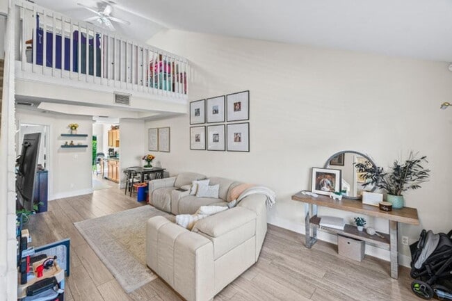 Photo - 318 SE 23rd Ave House