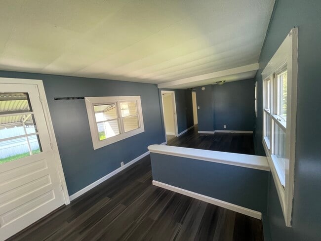 Building Photo - 38 Moose Ln