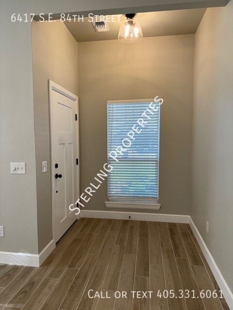 Foto del edificio - 6417 SE 84th St