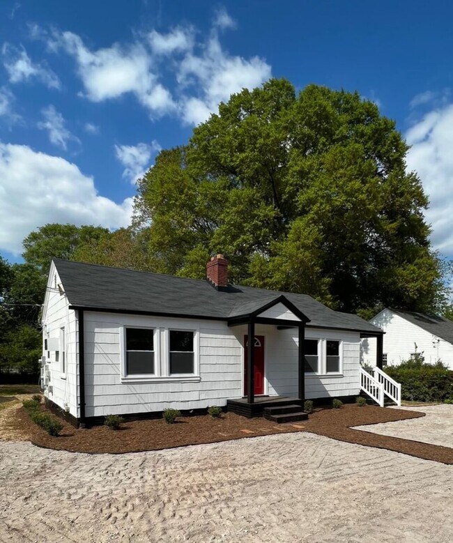 Foto del edificio - Buncombe Road