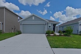 Building Photo - 8657 SW 43rd Ter