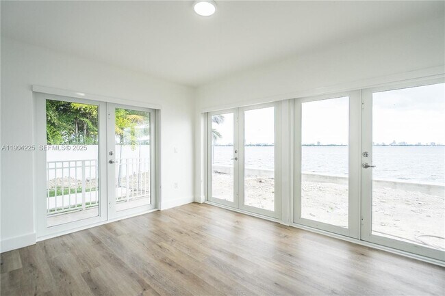 Foto del edificio - 1850 S Treasure Dr