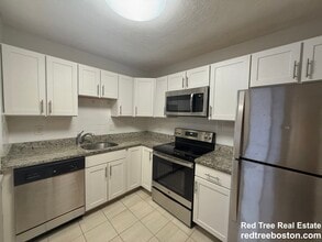 Building Photo - 278 Grove St