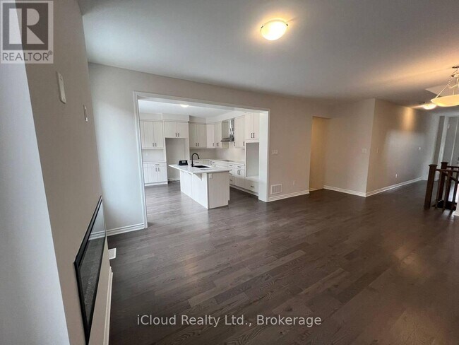 Photo du bâtiment - 1407 Hearns Pl