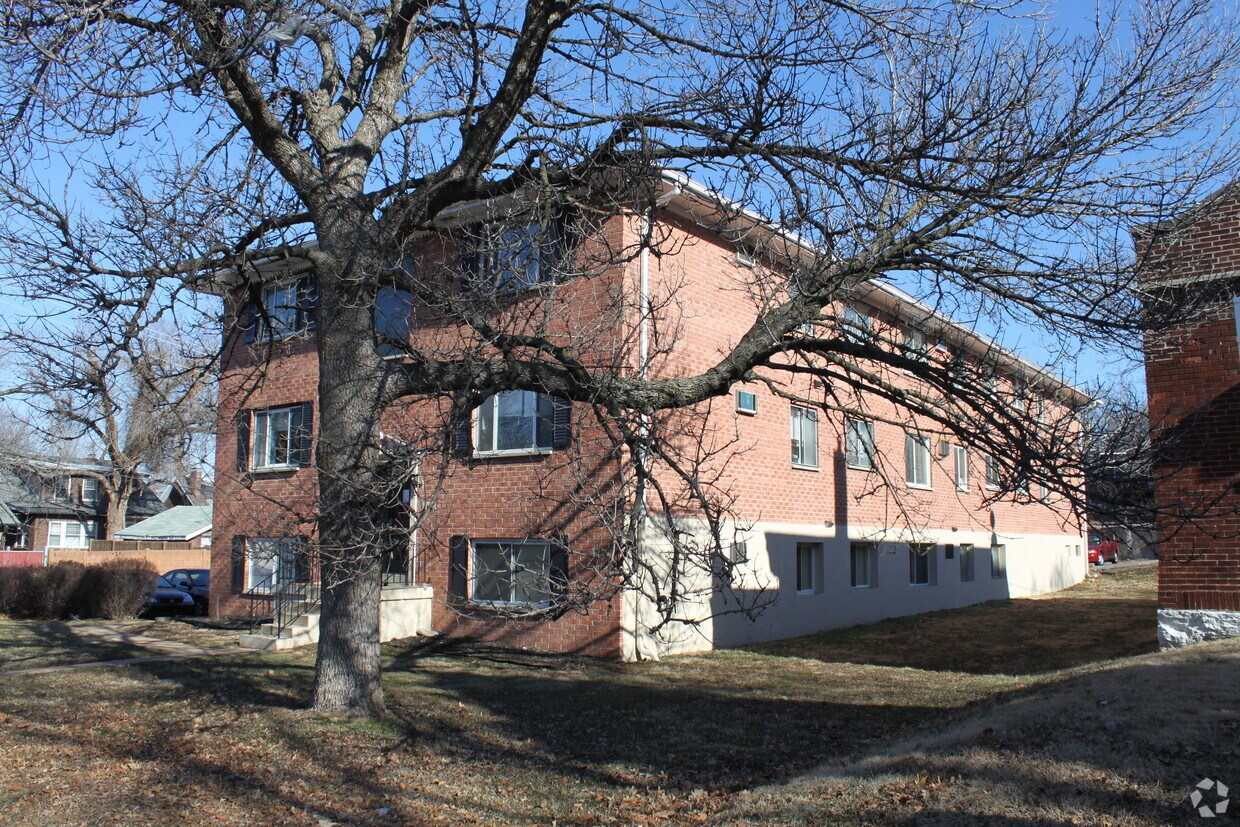 Foto del edificio - 2600 S Kingshighway Blvd