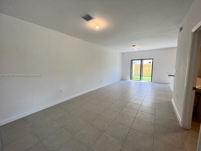 Foto del edificio - 24462 SW 119th Pl