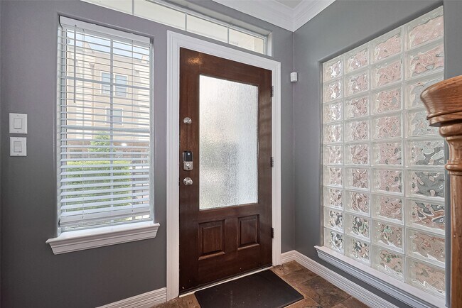 Foto del edificio - 3925 Floyd St